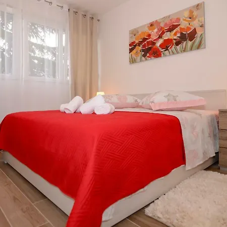 Apartment Cezar *