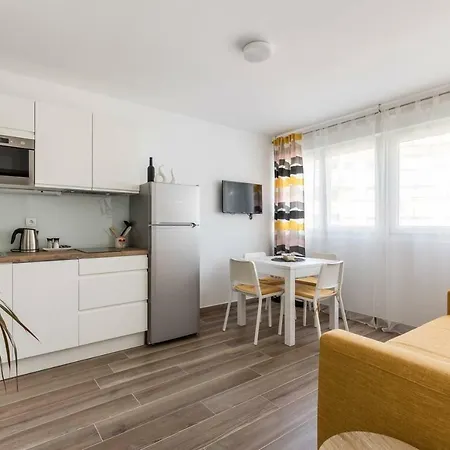 Cezar Apartment *