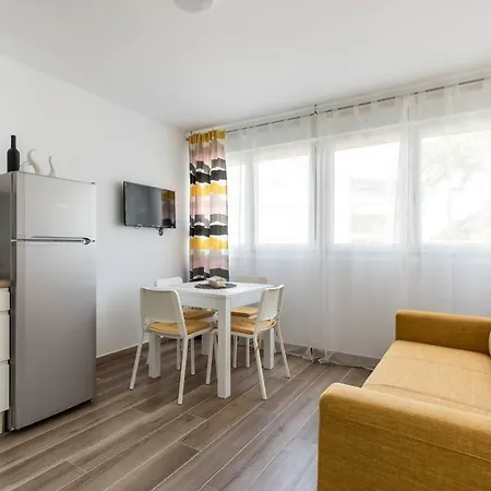 Apartment Cezar